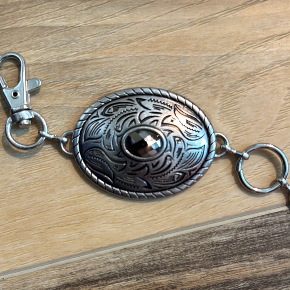 Nomad Creek Women's Silver Oval Chain Belt w/ Black Stones – M/L – 44.5" - Picture 2 of 8
